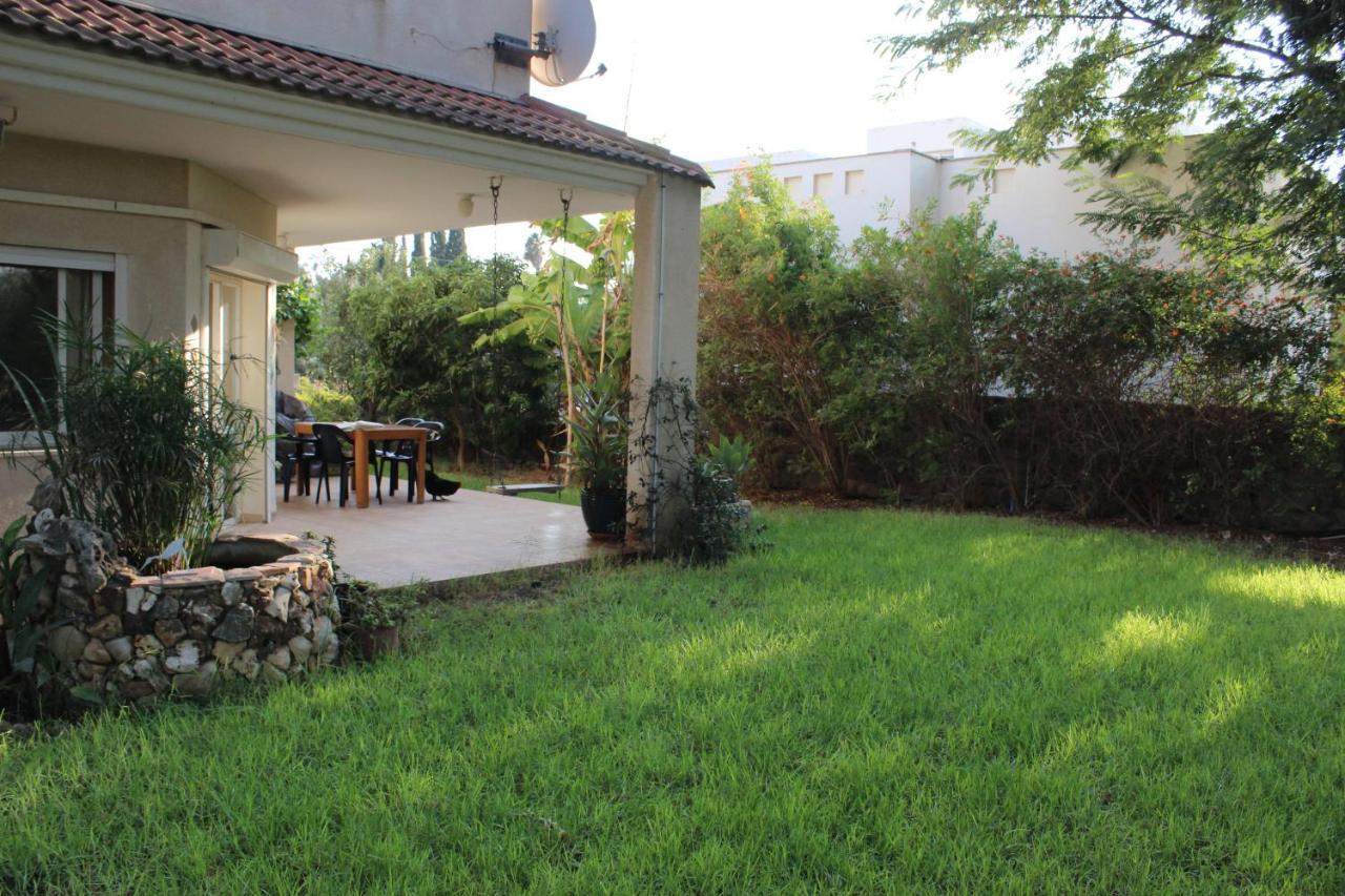 Chez Rothman Sublet Shadmot Devora Exterior foto